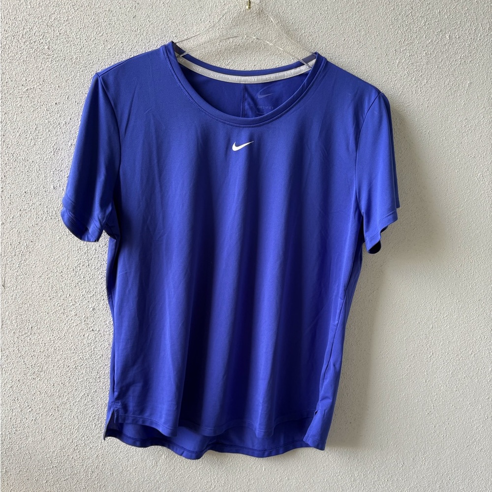 Nike Dri Fit Short Sleeve Round Neck Blue Shirt Women Large Activewear Workout - Picture 1 of 11